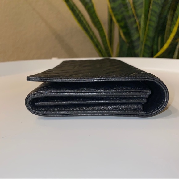 EUC Chanel Diamond CC Black Calfskin Flap Wallet - Picture 5 of 9